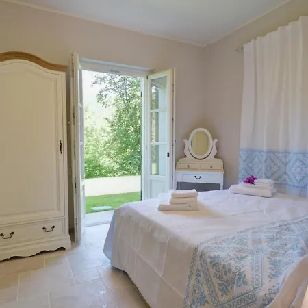 I Giardini Di - Rumanin, Garden&pool * Камольи